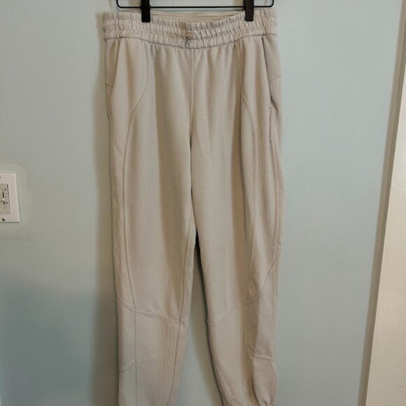 Lululemon Joggers - Picture 1 of 5